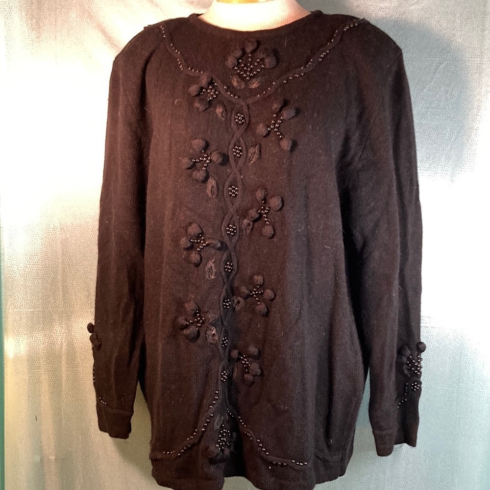𝅺VINTAGE 80’s Carducci small long sleeve sweater.‎ Wool/angora/nylon . Box C